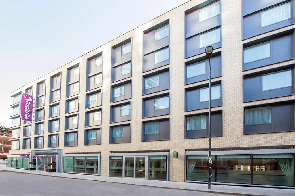 Premier Inn London City - Aldgate-1