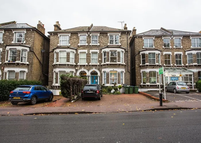Oyo The Greenland Hotel London